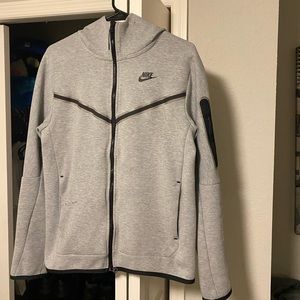 EVERYTHING MUST GO! Nike Tech